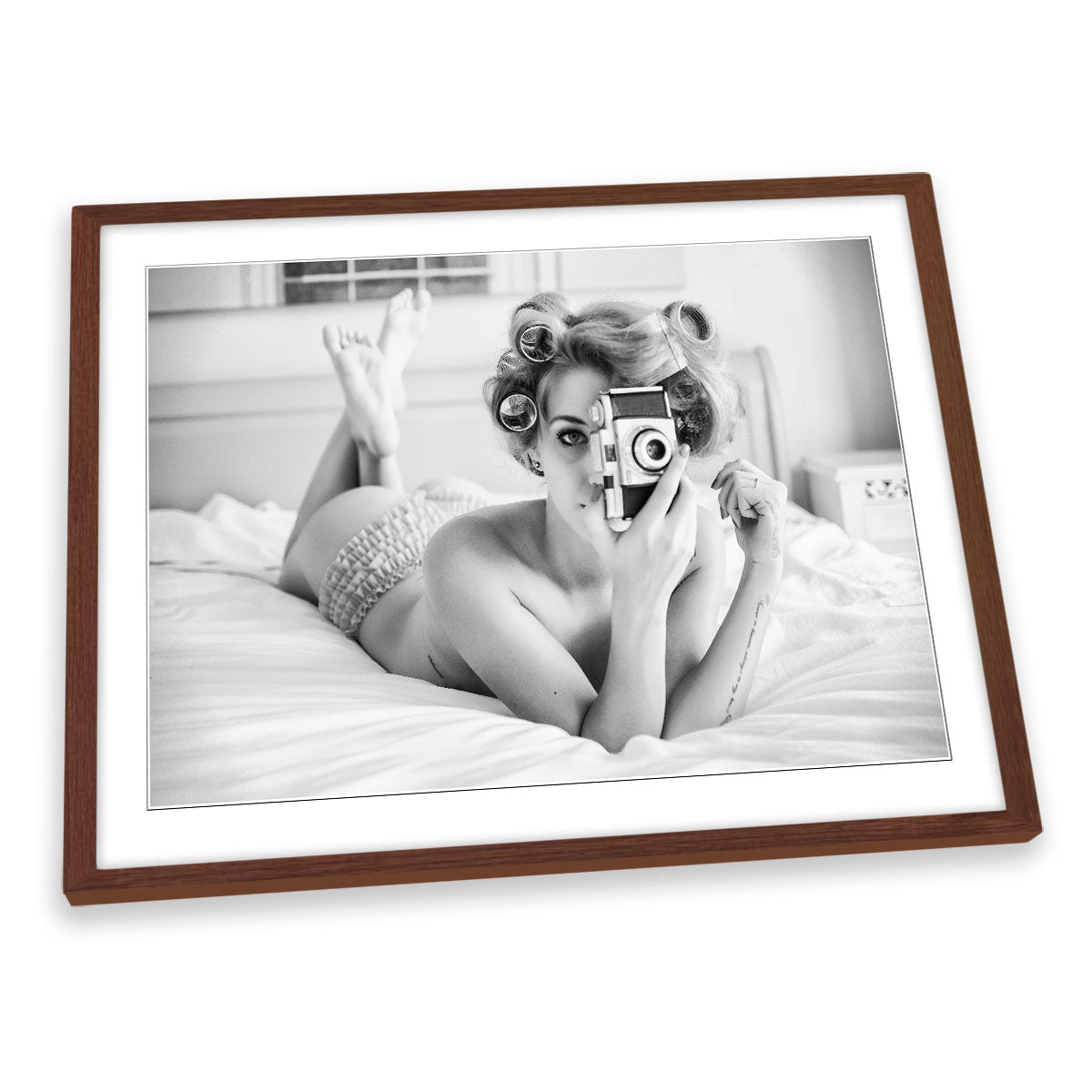 A Chick a Click and a Curl Fashion Woman Retro FRAMED ART PRINT Picture Artwork