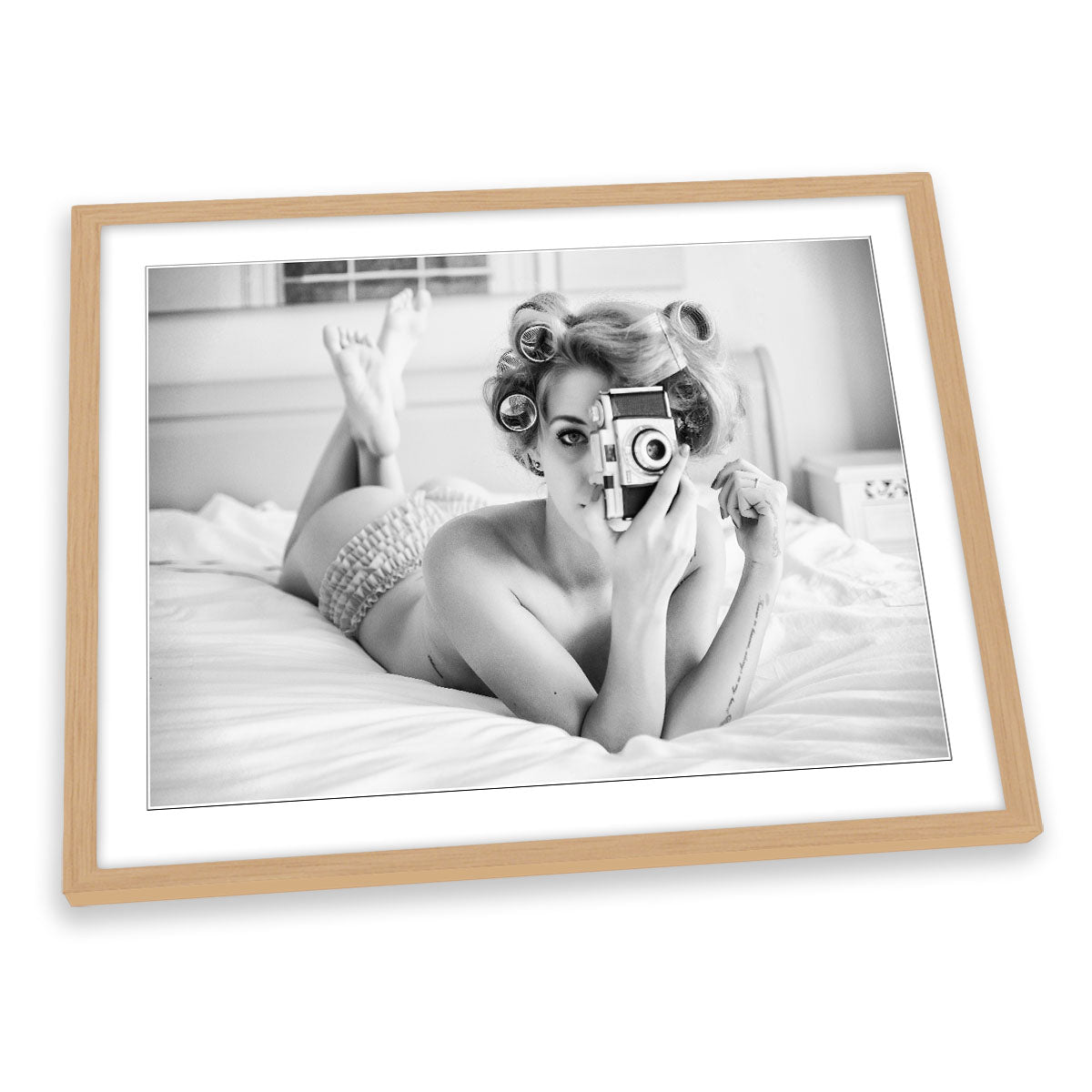 A Chick a Click and a Curl Fashion Woman Retro FRAMED ART PRINT Picture Artwork