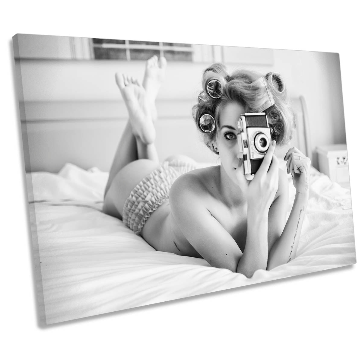 A Chick a Click and a Curl Fashion Woman Retro CANVAS WALL ART Print Picture